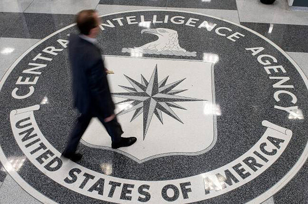 Η CIA προσπαθεί να χακέψει τα iPhone εδώ και χρόνια