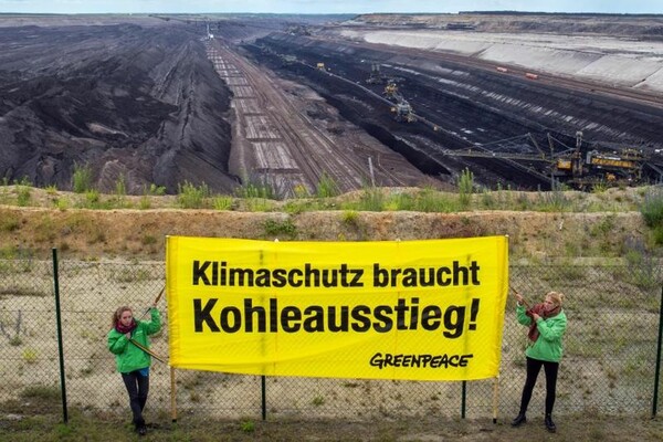 H Greenpeace θέλει να αγοράσει εργοστάσια για να τα κλείσει