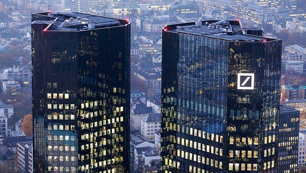 Πρόστιμο άνω των 1,5 δισεκ. θα πληρώσει η Deutsche Bank για χειραγώγηση επιτoκίων