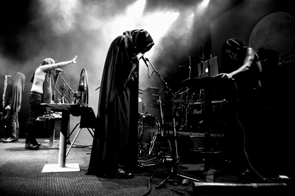 Ένταση και τελετουργία στο live των Dodheimsgard, Thy Darkened Shade και Shibalba