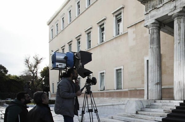 Τα πρώτα προεκλογικά σποτ των κομμάτων