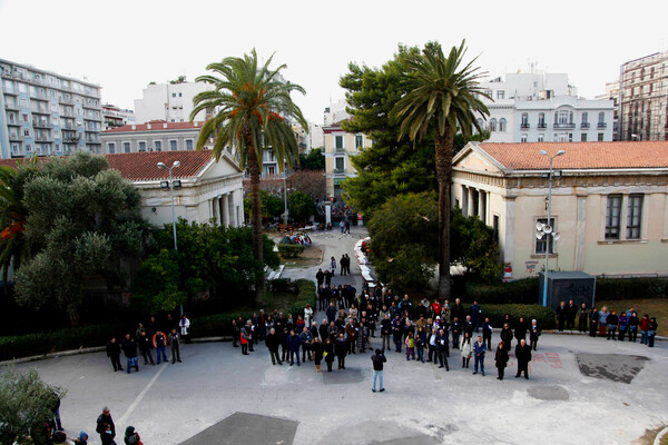 Πιο «επιρρεπείς» στην ανεργία και κακοπληρωμένοι δηλώνουν οι απόφοιτοι του ΕΜΠ
