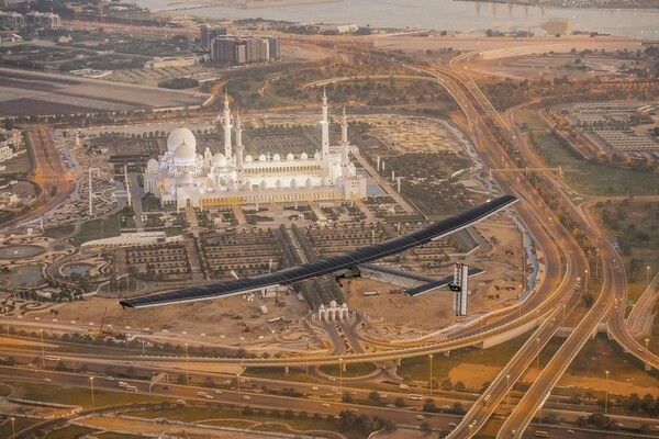 H αποστολή του Solar Impulse με τις φωτογραφίες της 'Ολγας Στεφάτου υποψήφια για βραβείο του National Geographic