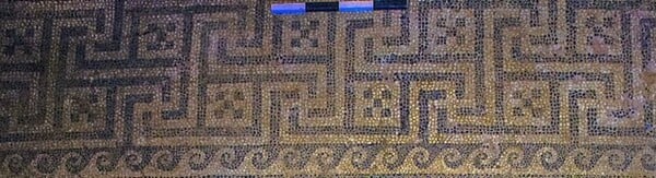 Εντυπωσιακό ψηφιδωτό το νέο εύρημα στην Αμφίπολη