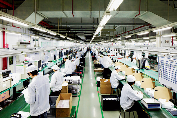 H Foxconn προσλαμβάνει αριθμό-ρεκόρ προσωπικού για την παραγωγή του iPhone 6