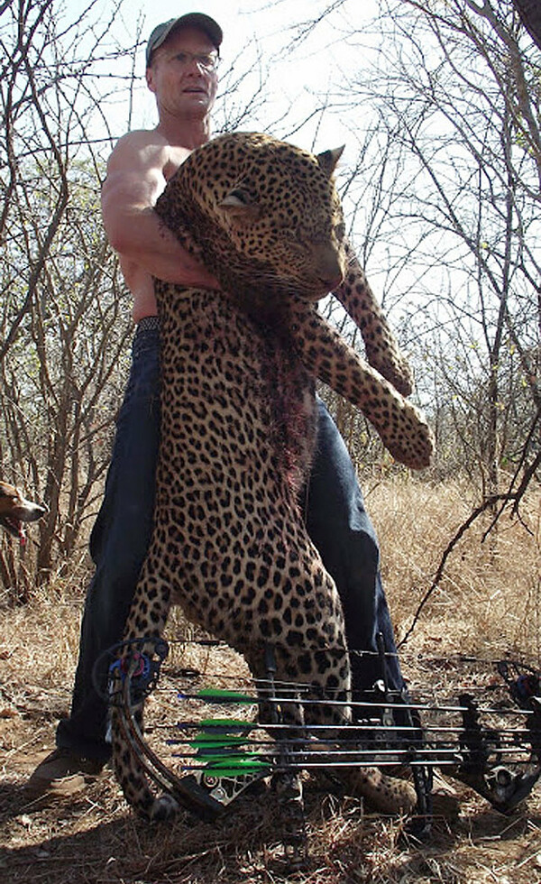 Οδοντίατρος από τη Μινεσότα ο κυνηγός που σκότωσε τον Cecil, το διάσημο λιοντάρι της Ζιμπάμπουε