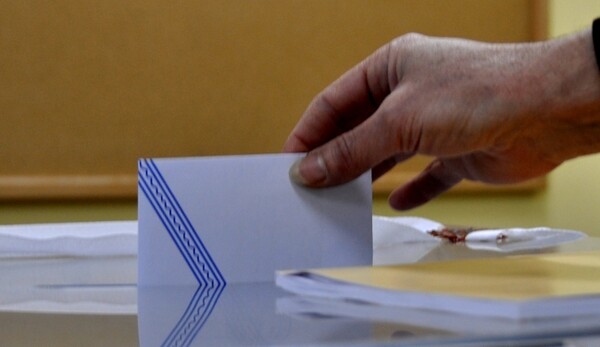 Αυξάνει τη διαφορά ο ΣΥΡΙΖΑ