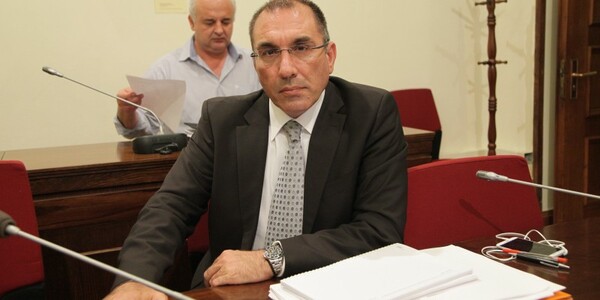 Ο Δ. Καμμένος ανακοίνωσε την παραίτησή του με επιστολή και επέστρεψε στο Twitter