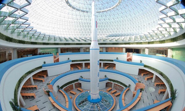 Αυτό είναι το νέο Κέντρο Επιστήμης & Τεχνολογίας της Β. Κορέας που μοιάζει με σωματίδιο ατόμου