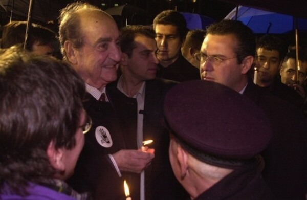 Ο επίτιμος βλέπει σήμερα τον Καμμένο