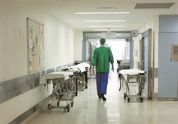 Αρνητικά για χολέρα τα πρώτα αποτελέσματα εξετάσεων του Ολλανδού τουρίστα