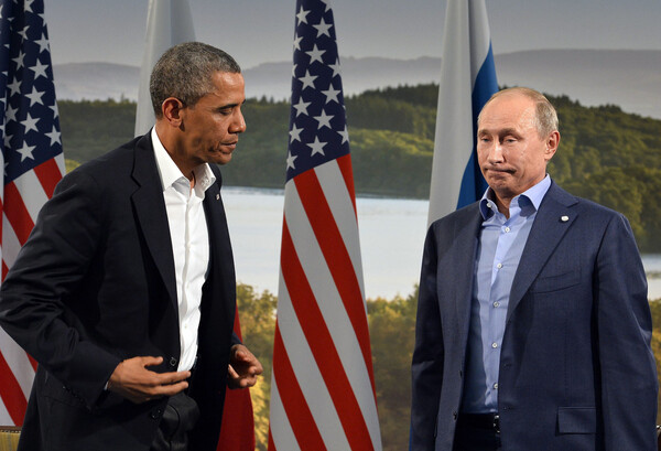 Μια ώρα μίλησαν στο τηλέφωνο Ομπάμα και Πούτιν, χωρίς αποτέλεσμα