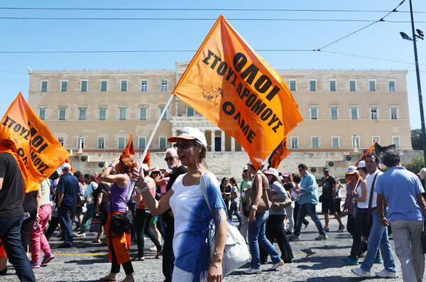 Απεργίες αποφάσισαν οι καθηγητές