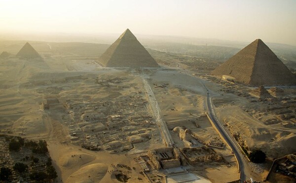 Επιστήμονες παρουσίασαν σήμερα το πρότζεκτ που θα "σκανάρει" τις Πυραμίδες της Αιγύπτου