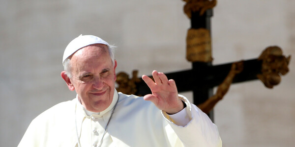Ο Πάπας ενθαρρύνει αριστερό «Ταρζάν» που πρωτοστατεί σε καταλήψεις