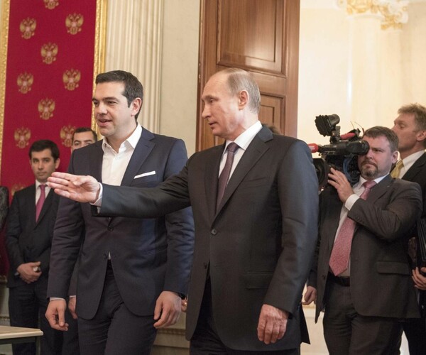 Ρωσία καλέι Τσίπρα για την Τράπεζα των BRICS - Το τηλεφώνημα που δέχτηκε ο πρωθυπουργός