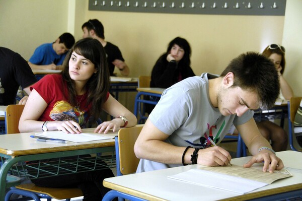 Τα θέματα των πανελλαδικών σε Αρχαία και Μαθηματικά