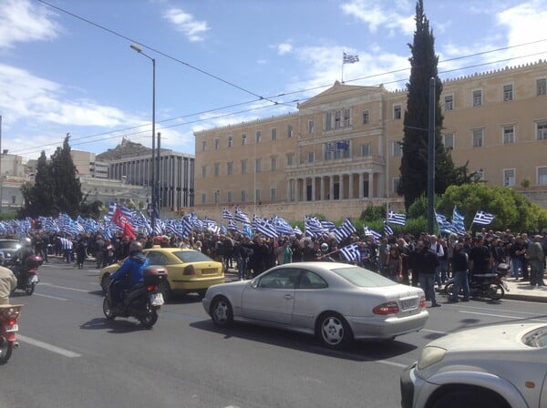 H συγκέντρωση της Χρυσής Αυγής στο Σύνταγμα (φωτορεπορτάζ)