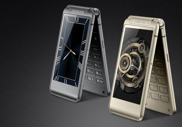 H Samsung αναβιώνει το αναδιπλούμενο κινητό