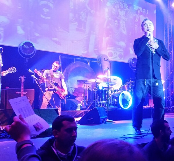 11 στιγμές απ’ την χτεσινή συναυλία του ξαναγεννημένου Morrissey στα Σκόπια ///