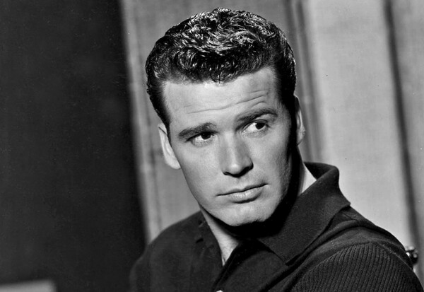 Πέθανε ο ηθοποιός James Garner