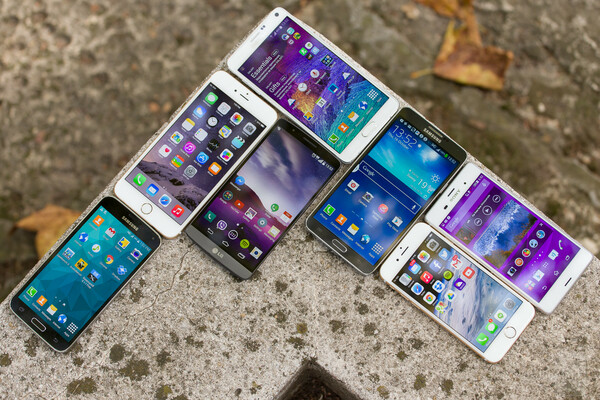 Πρώτη στην αγορά των smartphones η Samsung και το 2014