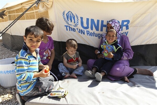 Ο ΟΗΕ σταματά την ανθρωπιστική βοήθεια προς τη Συρία
