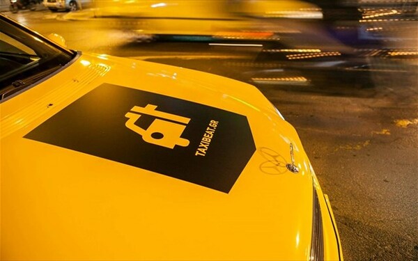 Taxibeat: Υπομονή, η ανταπόκριση για βοήθεια στους πρόσφυγες είναι τεράστια