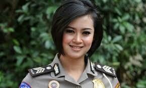 Η Ινδονησία ελέγχει την παρθενία των γυναικών που εργάζονται στην αστυνομία