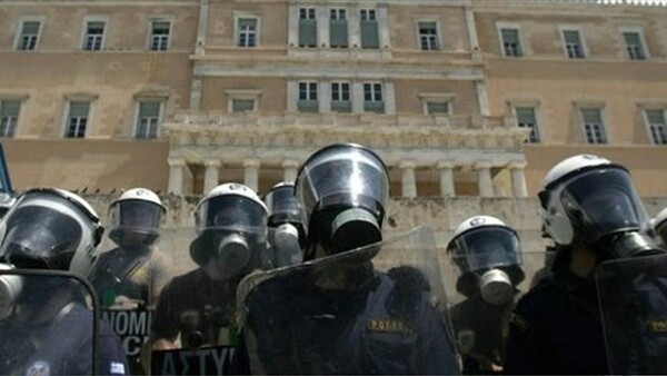 Απαγόρευση συγκεντρώσεων αύριο στην Αθήνα