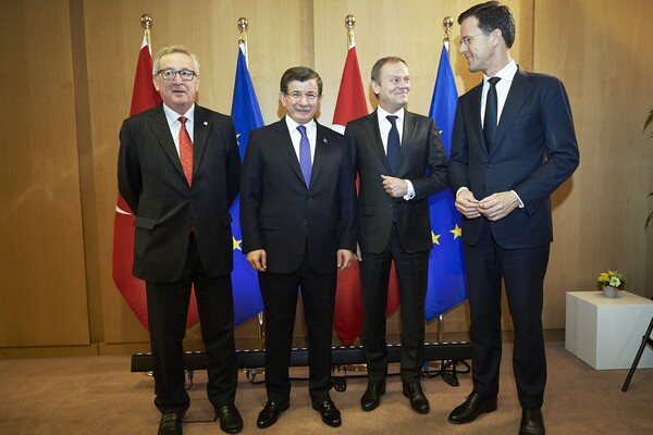 Σε εικόνες: Η δεύτερη μέρα της Σύνοδου κορυφής ΕΕ-Τουρκίας