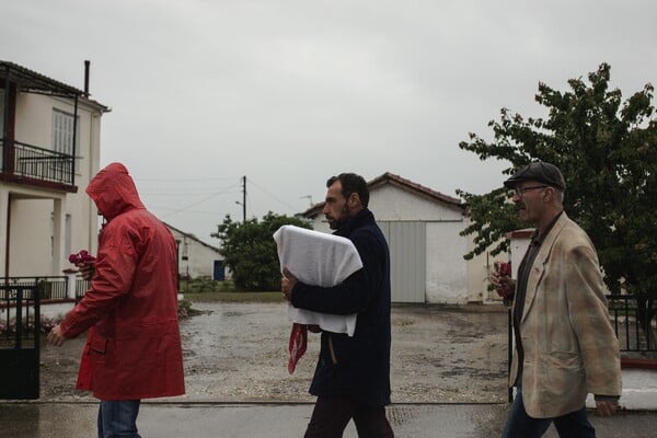 Έκσταση και χορός σε αναμμένα κάρβουνα - Τα μυσταγωγικά Αναστενάρια της Αγίας Ελένης