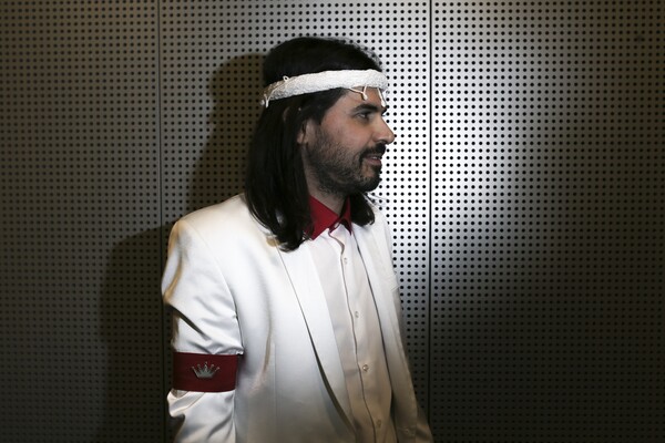 Εβδομάδα μόδας στην Αθήνα - Το backstage, τα σελέμπριτι, οι σχεδιαστές και τα highlights σε φωτογραφίες