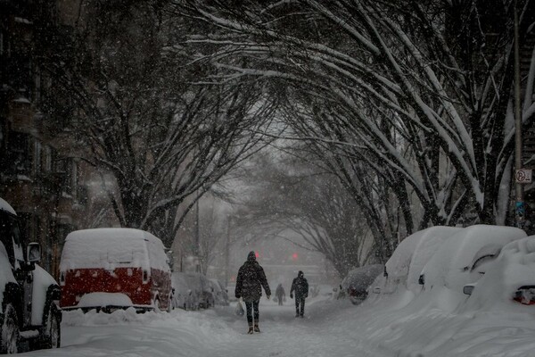 Snowzilla: H επόμενη μέρα στην παγωμένη Νέα Υόρκη