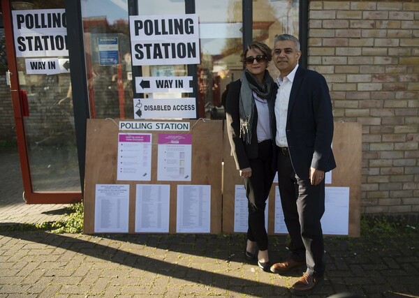 Ο Sadiq Khan γίνεται απόψε ο πρώτος Μουσουλμάνος Δήμαρχος του Λονδίνου