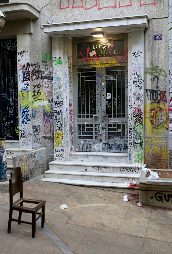 Νεκρός ο άνδρας που πυροβολήθηκε στα Εξάρχεια-Για διακίνηση ναρκωτικών κάνει λόγο η ΕΛΑΣ