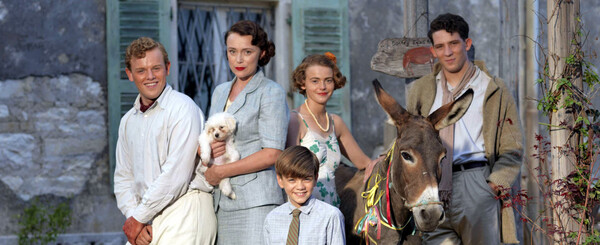 The Durrells: Η Αγγλική τηλεοπτική σειρά που γυρίστηκε στην Κέρκυρα