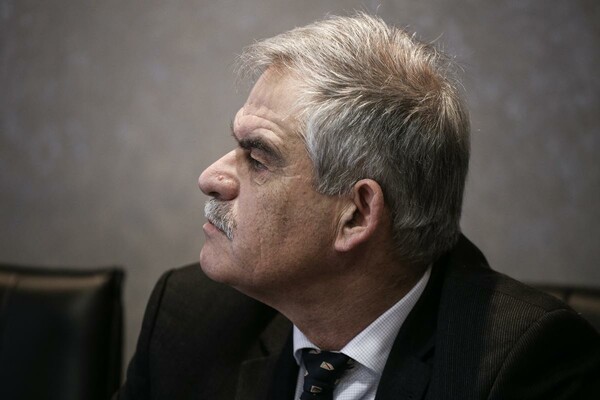 Ομοβροντία πυρών κατά Τόσκα - Η Γεννηματά ζητά να παραιτηθεί
