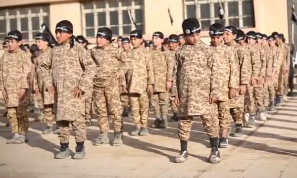 Ο ISIS ήδη εκπαιδεύει τη δεύτερη γενιά "αγνών" ανήλικων δολοφόνων