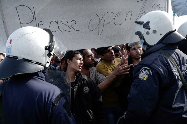 Ειδομένη: Αστυνομική επιχείρηση για την απομάκρυνση των αφγανών προσφύγων