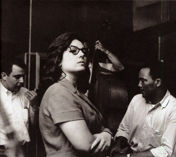Όταν η Νάνα Μούσχουρη ηχογραφούσε jazz standards στη Νέα Υόρκη με τις ευλογίες του Quincy Jones