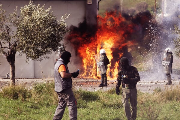 Κερατέα, 5 χρόνια μετά. Μία έκθεση του Σπύρου Τσακίρη.