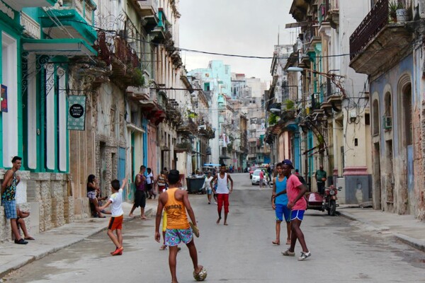 "In Cuba, no problem!": Αυτές ήταν οι πρώτες λέξεις που ακούσαμε στην Αβάνα