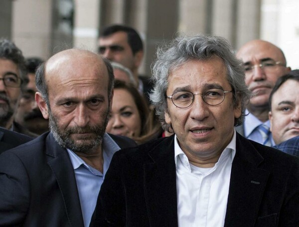 Στη φυλακή ο βραβευμένος τούρκος δημοσιογράφος Can Dündar