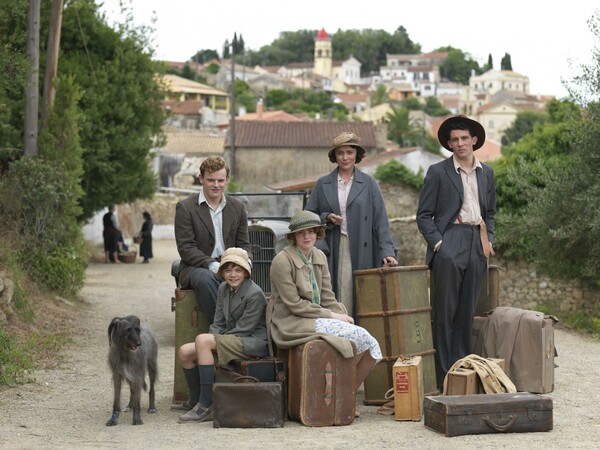 The Durrells: Η Αγγλική τηλεοπτική σειρά που γυρίστηκε στην Κέρκυρα