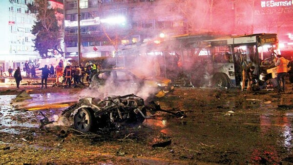 37 οι νεκροί στην Άγκυρα - Νταβούτογλου: Έχουμε συγκεκριμένες πληροφορίες για την οργάνωση πίσω από την επίθεση