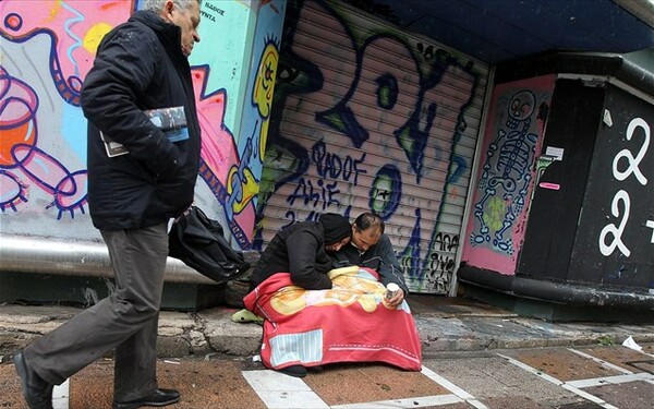 Καταφύγιο νύχτας για τους άστεγους θα φτιάξει ο Δήμος Αθηναίων