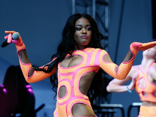 Η Azealia Βanks κατάφερε να γίνει η πιο μισητή τραγουδίστρια του πλανήτη αυτή τη στιγμή - Το Twitter την μπλόκαρε...