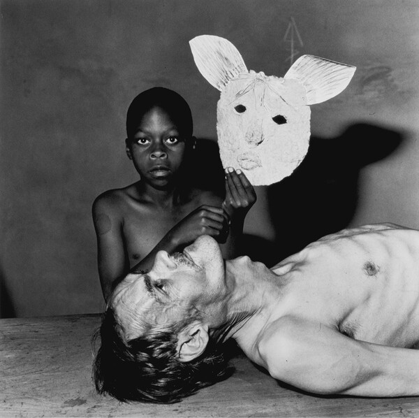 Something rich and strange... O υπόγειος κόσμος του Roger Ballen