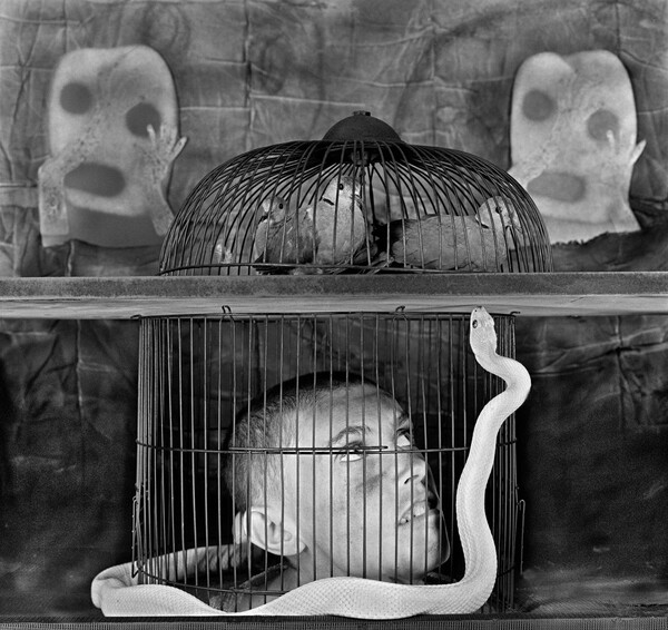 Something rich and strange... O υπόγειος κόσμος του Roger Ballen